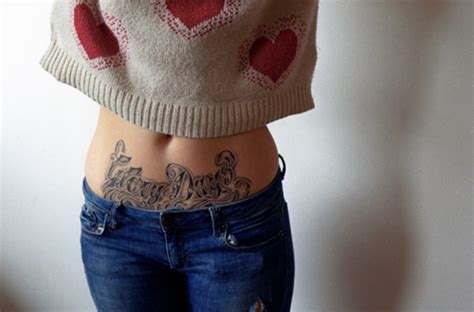 10 Beautiful Stomach Tattoo Designs And Ideas