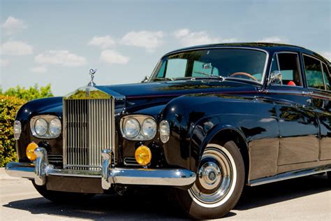 11 Luxurious Facts About Rolls Royce Fact City