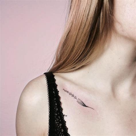 12 Of The Cutest Tiny Tattoos Perfect For First Timers In 2018 Brit Co