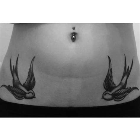 150 Amazing Hip Tattoos For Women