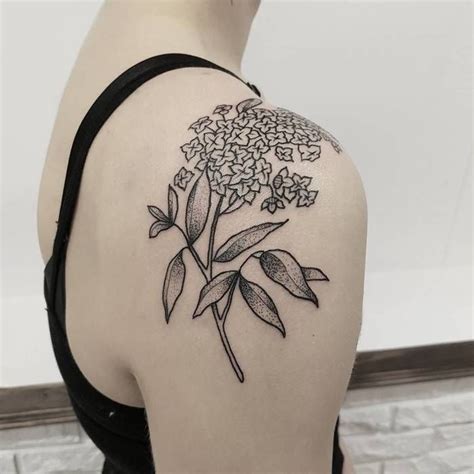 16 Mesmerizing Lilac Tattoo Designs To Celebrate Spring Tattoobloq