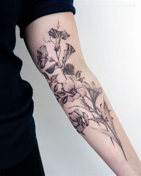 20 Beautiful Rose Flower Tattoo Designs The Xo Factor