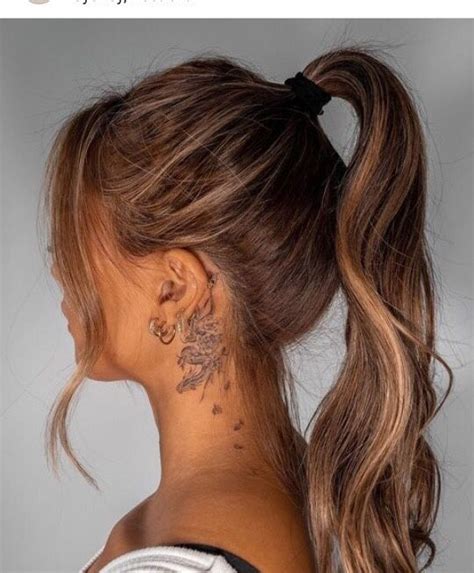 20 Behind Ear Tattoo Designs You Ll Love Behind Ear Tattoos Neck