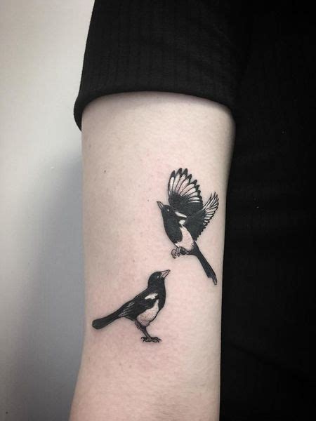 20 Best Magpie Tattoo Designs With Meanings Tattoo Pro