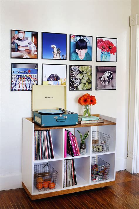 20 Creative Ways To Display Photos Framed Records Home Decor