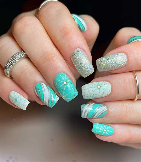 20 Elegant Short Nail Designs To Inspire Your Next Manicure