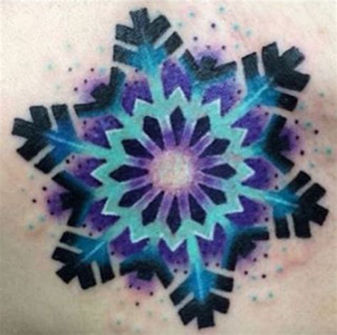 21 Gorgeous Snowflake Tattoos To Inspire Your Ink Snow Flake Tattoo