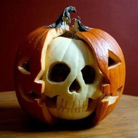 25 Cool Pumpkin Carvings To Celebrate Halloween Know Your Meme