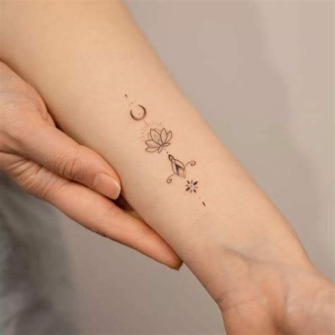 26 Meaningful Tattoos For Women With Photos Symbol Sage