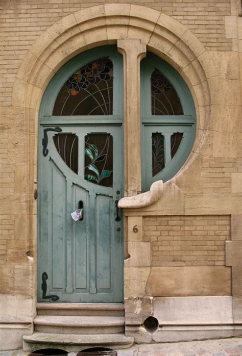 27 Beautiful Doors From Around The World