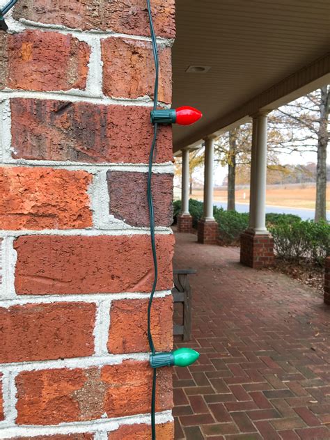 3 Easy Ways To Hang Christmas Lights On Brick