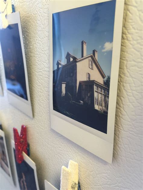 3 Quick And Easy Ways To Beautifully Display Polaroid Photographs