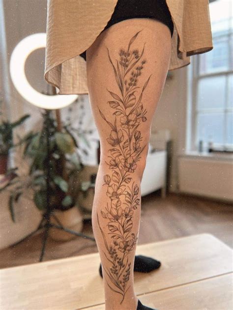 30 Floral Tattoo Artists Who Will Make You Want To Get Inked Earthy