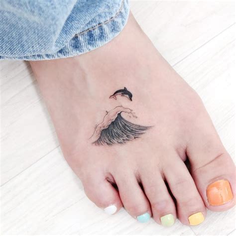 30 Unique Foot Tattoo Designs To Ignite Your Artistic Inspiration 100 Tattoos