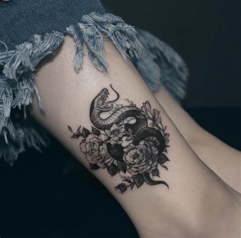 36 Best Snake And Flower Tattoo Designs Meanings Petpress