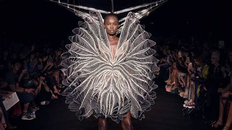 3D Printing In The Fashion Industry Industrial Style 3D Printing Prints