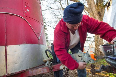 4 Ways To Protect Your Trailer Ball Hitch From Unnecessary Wear And Tear