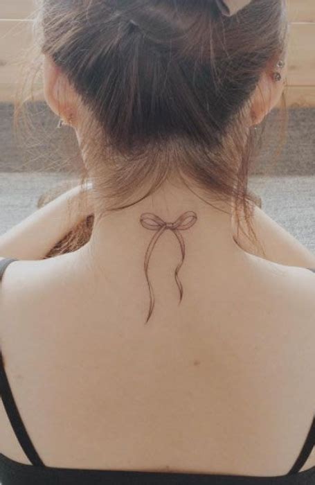 40 Best Neck Tattoos For Women 2023 The Trend Spotter