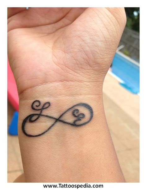 40 Stylish Wrist Initials Tattoos