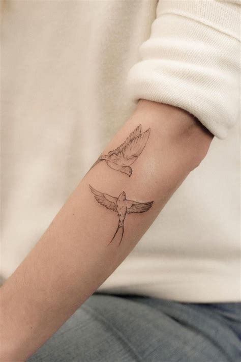 41 Unique Swallow Tattoo Ideas With Meaning