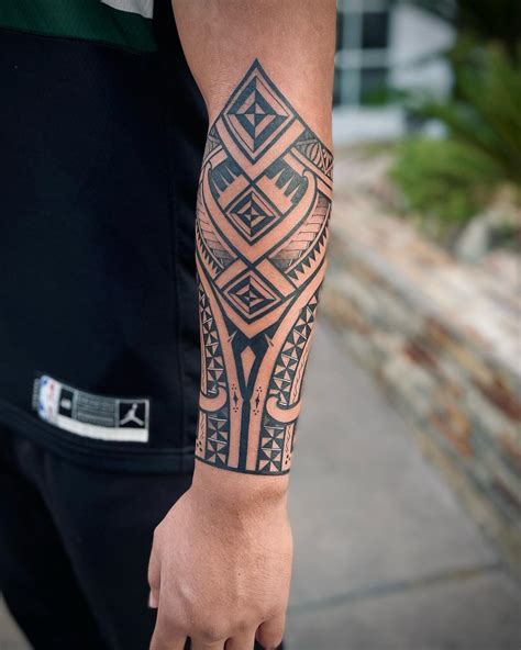 50 Polynesian Arm Tattoo Designs For Men