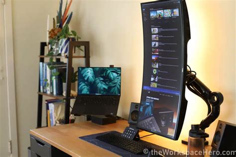 7 Reasons You Should Be Using A Monitor Mount Arm