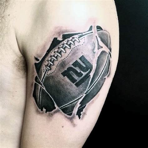 70 Fu Ball Tattoos F R M Nner Nfl Ink Design Ideen Mann Stil