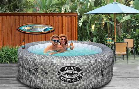 A Beer Hot Tub Under The Tree Kona Has One Wine And Spirits