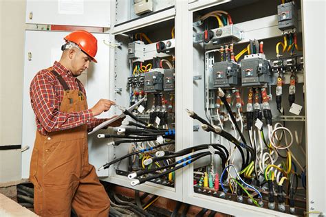 A Day In The Life Of An Electrical Engineer Florida Tech News