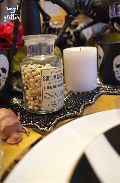 A Spooky Chic Halloween Table Revel And Glitter