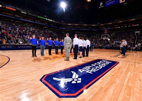 Air Force Reserve Recruiting To Those Who Have Bravely Stepped Forward To Answer The Call We Salute You On Veterans Day And Every Day Instagram