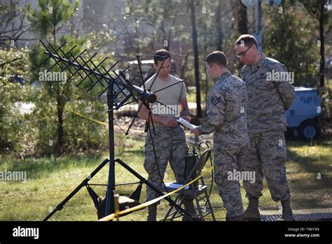 Air Reserve Technician Hi Res Stock Photography And Images Alamy