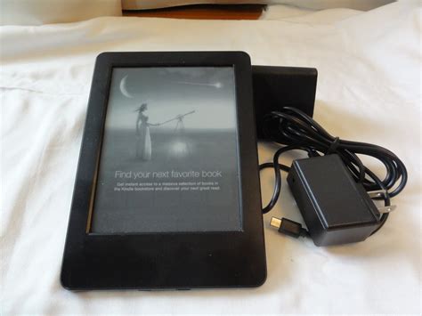 Amazon Kindle 7Th Generation 4 Gb Wi Fi E Reader W Hard Case Bundle Ebay