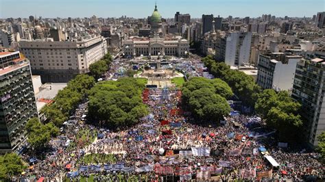 Argentine Unions Hold General Strike Against New Leader Milei S