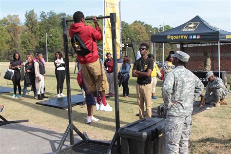 Army Recruiting Pilot Program To Study New Approach To Growing Force