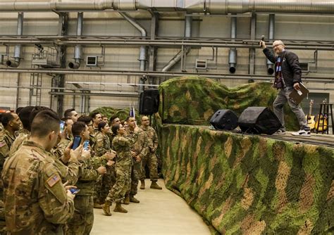 Army Reserve Unit Works Behind The Scenes To Help Make Uso Tour Show A Success