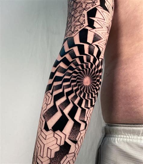 7 Around Elbow Tattoo Ideas to Inspire You