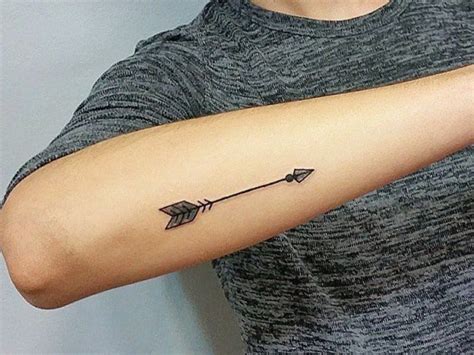 7 Arrow Tattoo Designs and Their Meanings