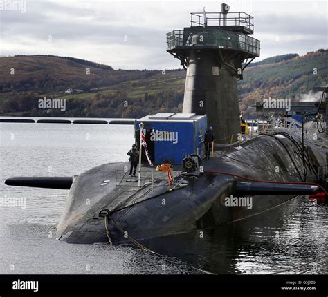 At Hm Naval Base Clyde Hi Res Stock Photography And Images Alamy