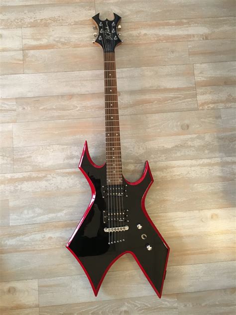 B.C. Rich Warlock: Unleashing Electric Guitar Fury