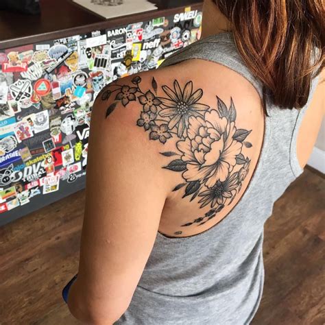 Back Shoulder Tattoo Ideas For Females Shoulder Tattoo Flower Tattoo