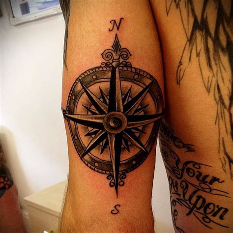 Big Compass Compass Rose Tattoo Tattoos Compass Tattoo