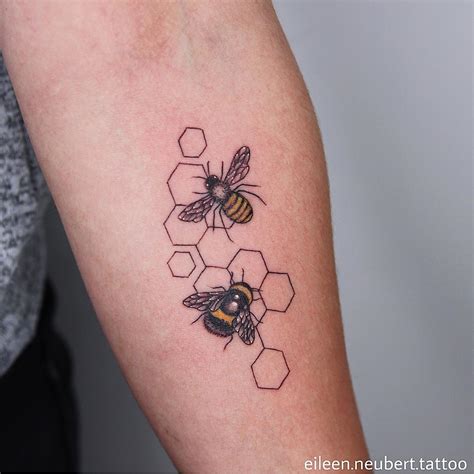 10 Bumblebee Tattoo Designs to Inspire Your Next Ink