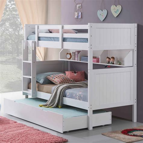 5 Space-Saving Ideas for Bunk Bed Shelves