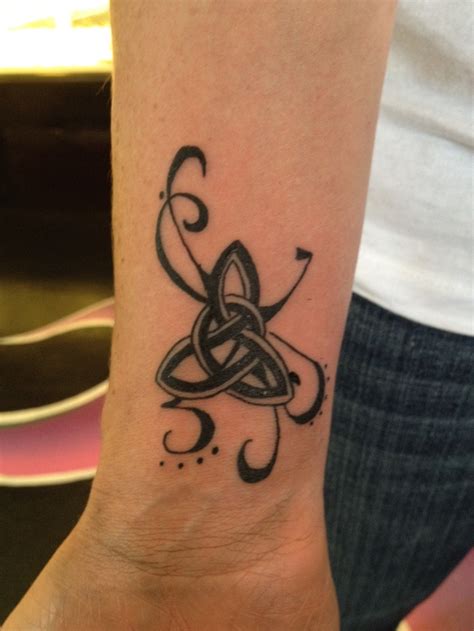 Celtic Love Knot Tattoo Inspirations Pinterest Celtic Love Knot