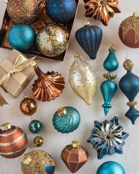 5 Unique Christmas Ornaments Sets to Try