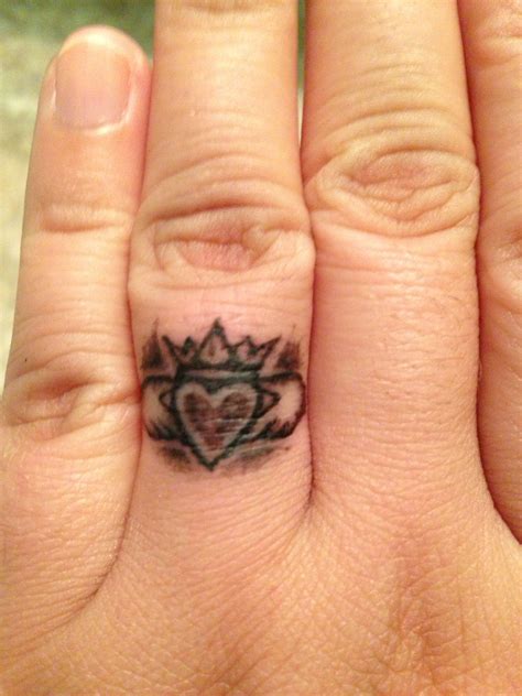 5 Ways Clatter Ring Tattoos Bring Personalized Style