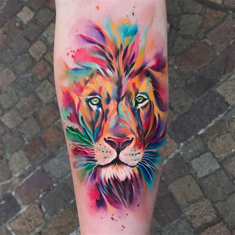 8 Colorful Lion Tattoo Designs to Inspire You