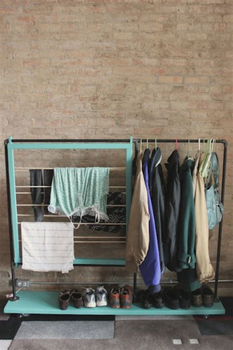 Cool Diy Coat Rack For Maximizing Closet Space Diy Coat Rack Diy Coat Diy Clothes Rack