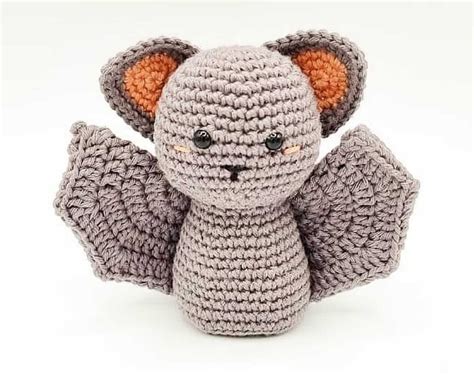 5 Ways to Crochet a Bat Pattern